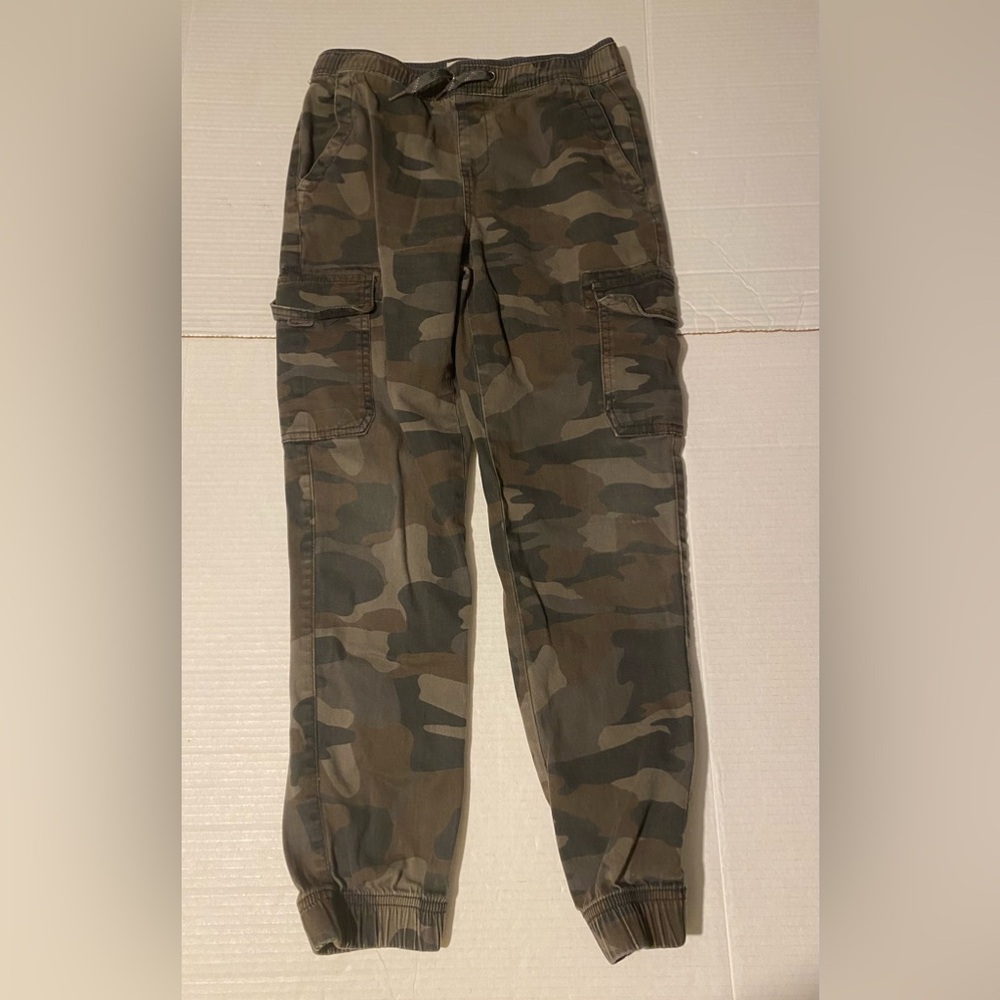 True Craft M(10/12) boys camo cargo joggers pull on drawstring pants